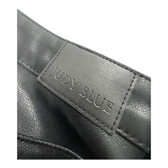 Judy Blue Black Faux Leather Bootcut Pants 14W 34X32 Mob Wife Monochrome - Picture 7 of 9